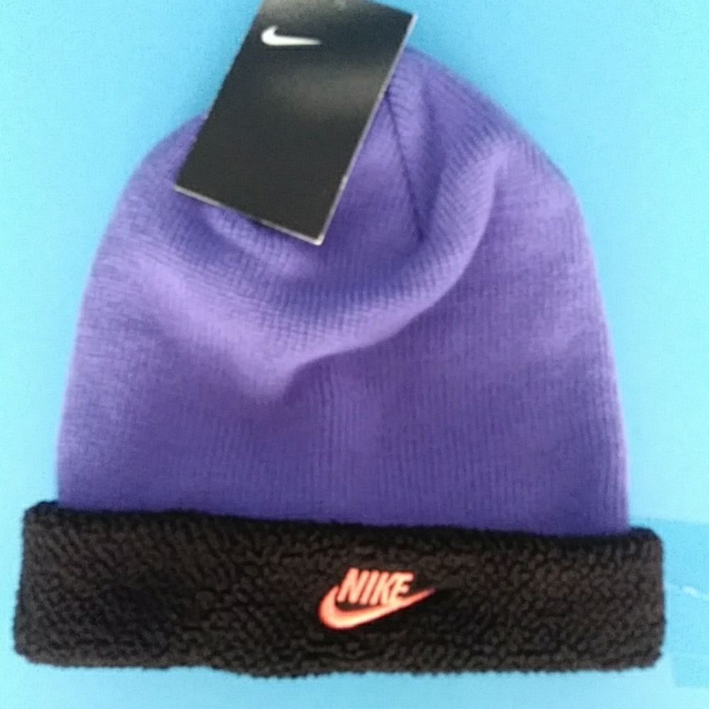 BRAND NEW NIKE YOUTH UNISEX BEANIE